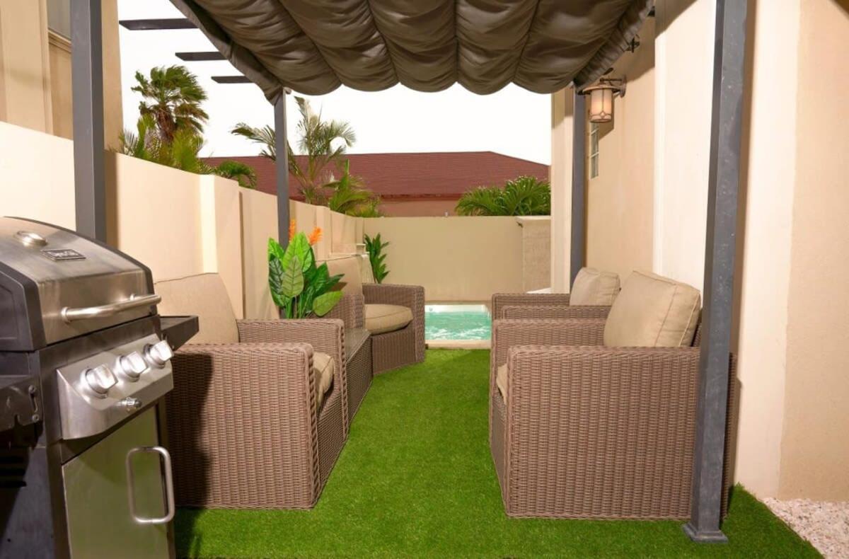 Wonder Apartment In Gold Coast With Private Pool شاطئ بالم المظهر الخارجي الصورة